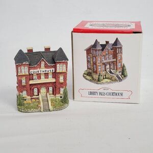 Liberty Falls Courthouse AH39 Figurine w/ Box